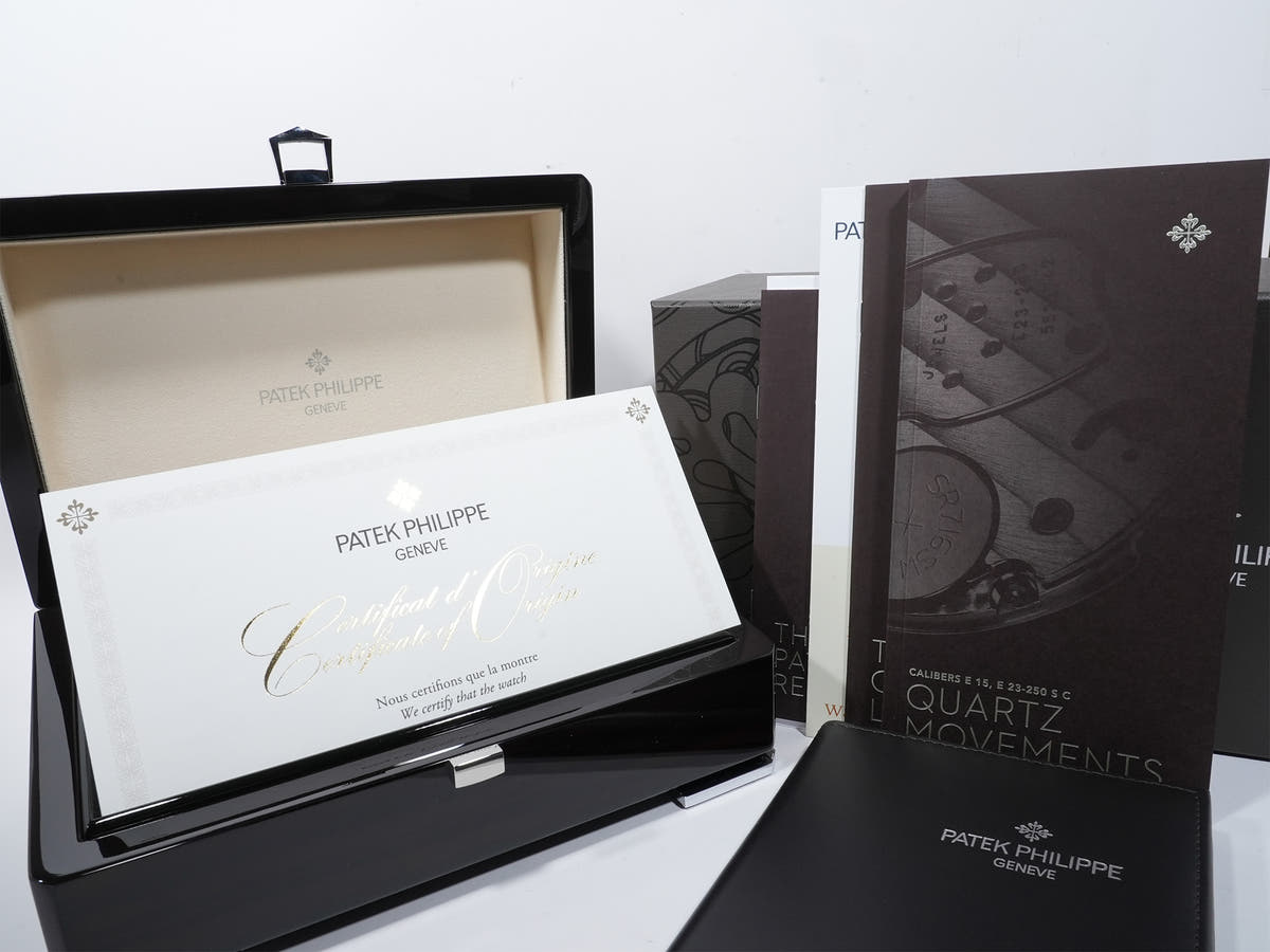 Patek Philippe Aquanaut Luce Ref.5067A-024 Glitter White Dial Used gnqrn6ew
