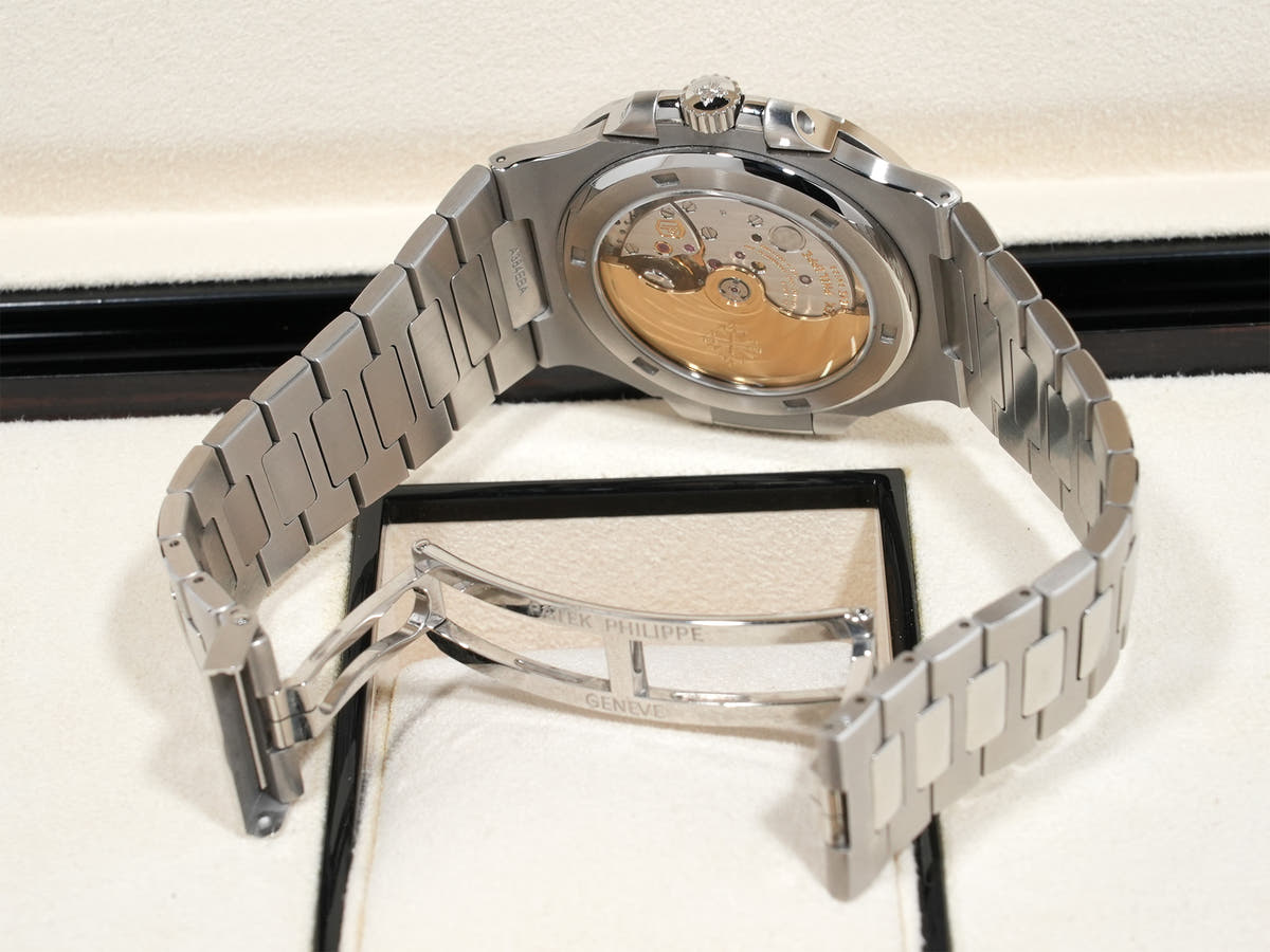 パテックフィリップ ノーチラス Ref.5711/1A-011 SS ホワイト文字盤 美中古 6y5va3sp