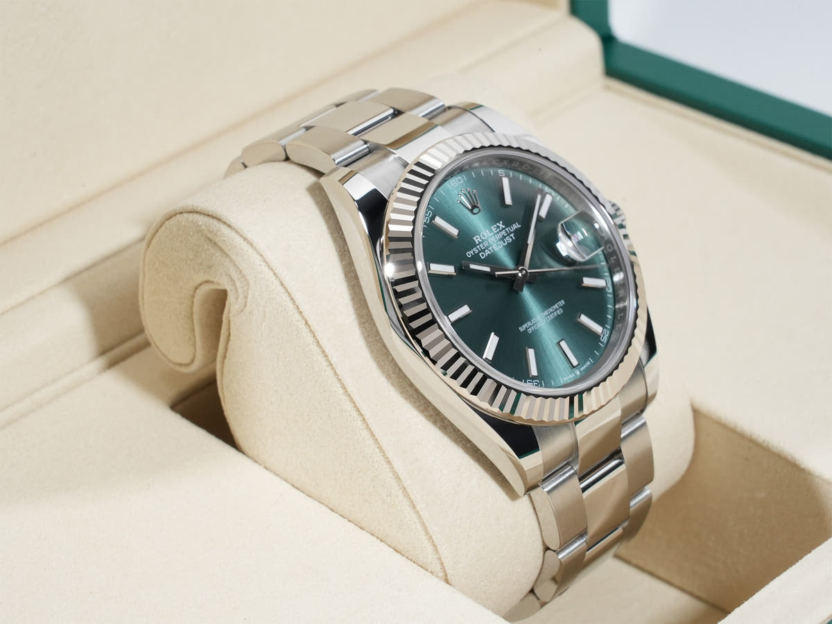 Rolex Datejust 41 Ref.126334 Mint Green Dial Unused cmbzjpjc