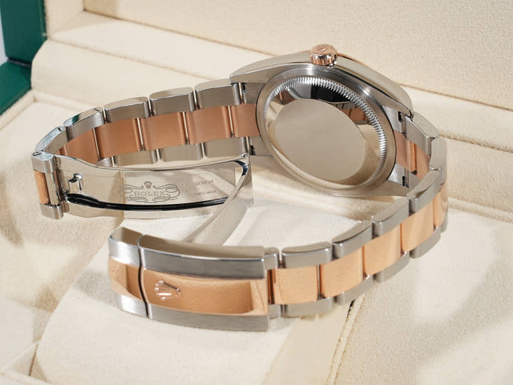 Rolex Datejust 36 Ref. 126201 Stainless Steel/Everose Gold White Mother-of-Pearl Dial with 10 Diamonds