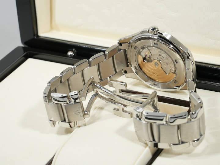 パテックフィリップ アクアノート エクストララージ Ref.5167/1A-001 ステンレススチール ブラック文字盤