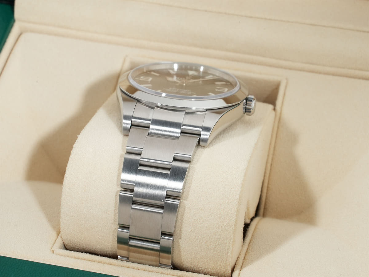 ロレックス エクスプローラーI Ref.214270 SS ブラック文字盤 中古 5bs37bqx