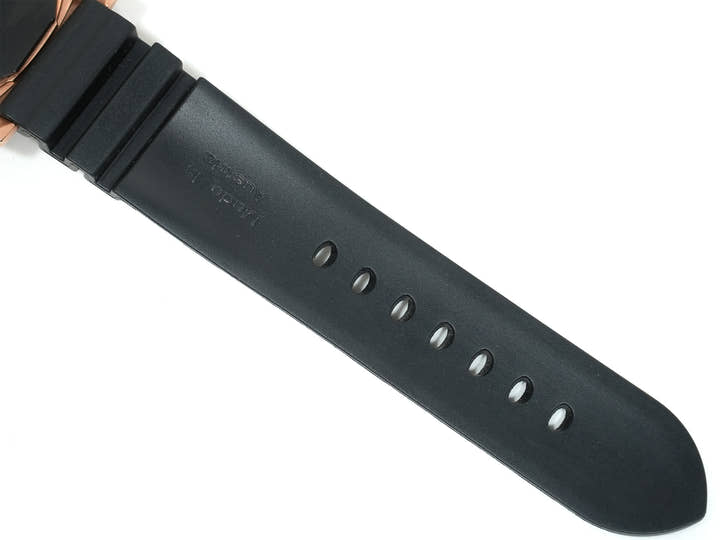 パネライ サブマーシブル ゴールドテック オロカーボ Ref.PAM01070 カーボテック×ゴールドテック ブラック文字盤 中古 sc63y2e4