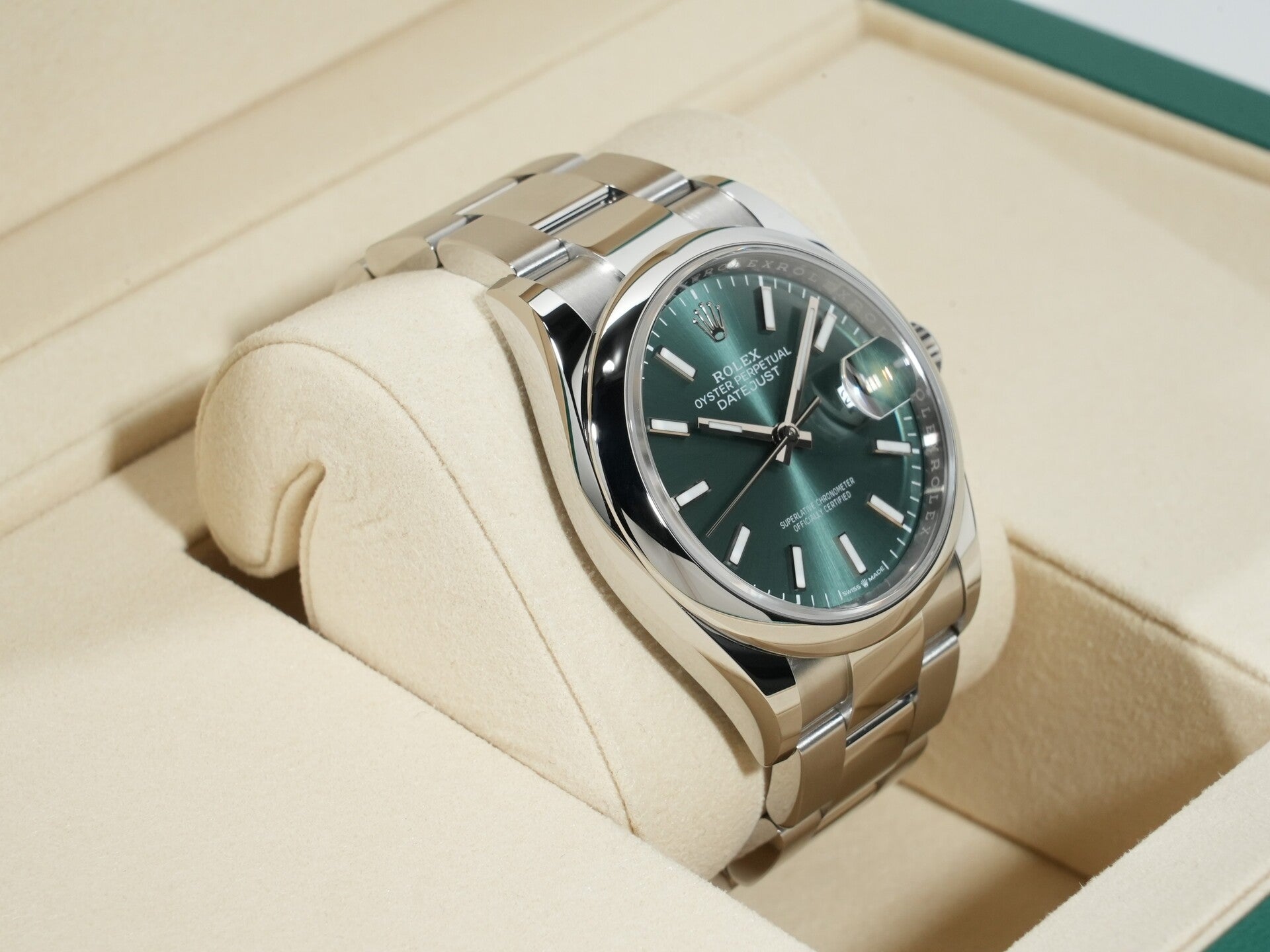 Rolex Datejust 36 Ref.126200 SS Mint Green Dial Oyster Bracelet Unused uoe9ycdi
