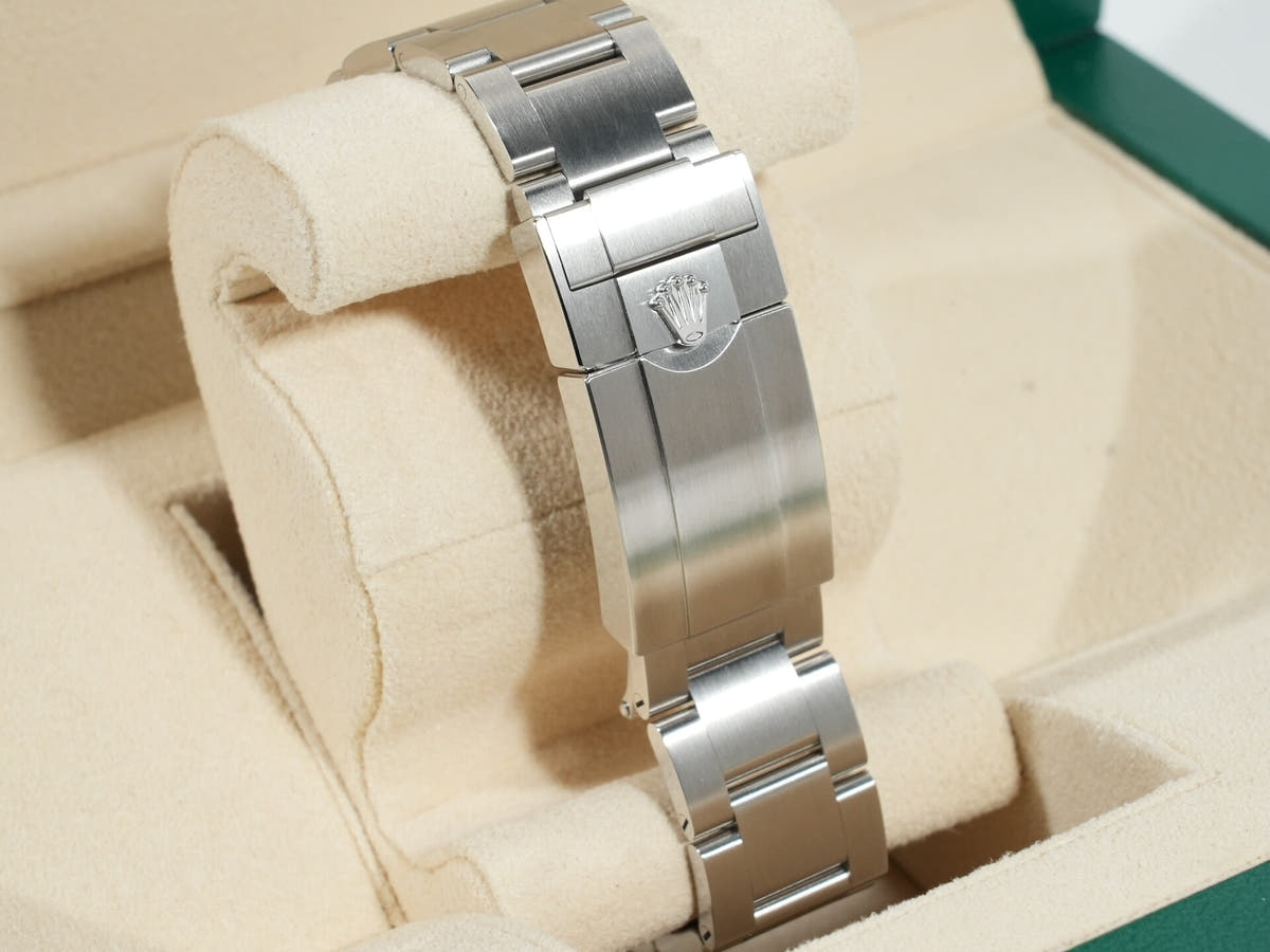 ロレックス エクスプローラー40 Ref.224270 SS ブラック文字盤 未使用 f2cd29h8