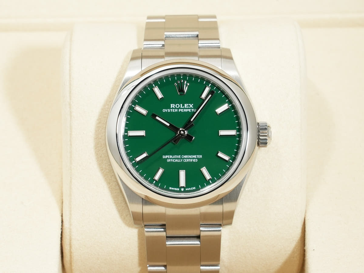 Rolex Oyster Perpetual 31 Ref.277200 SS Green Dial Unused px86h9yz