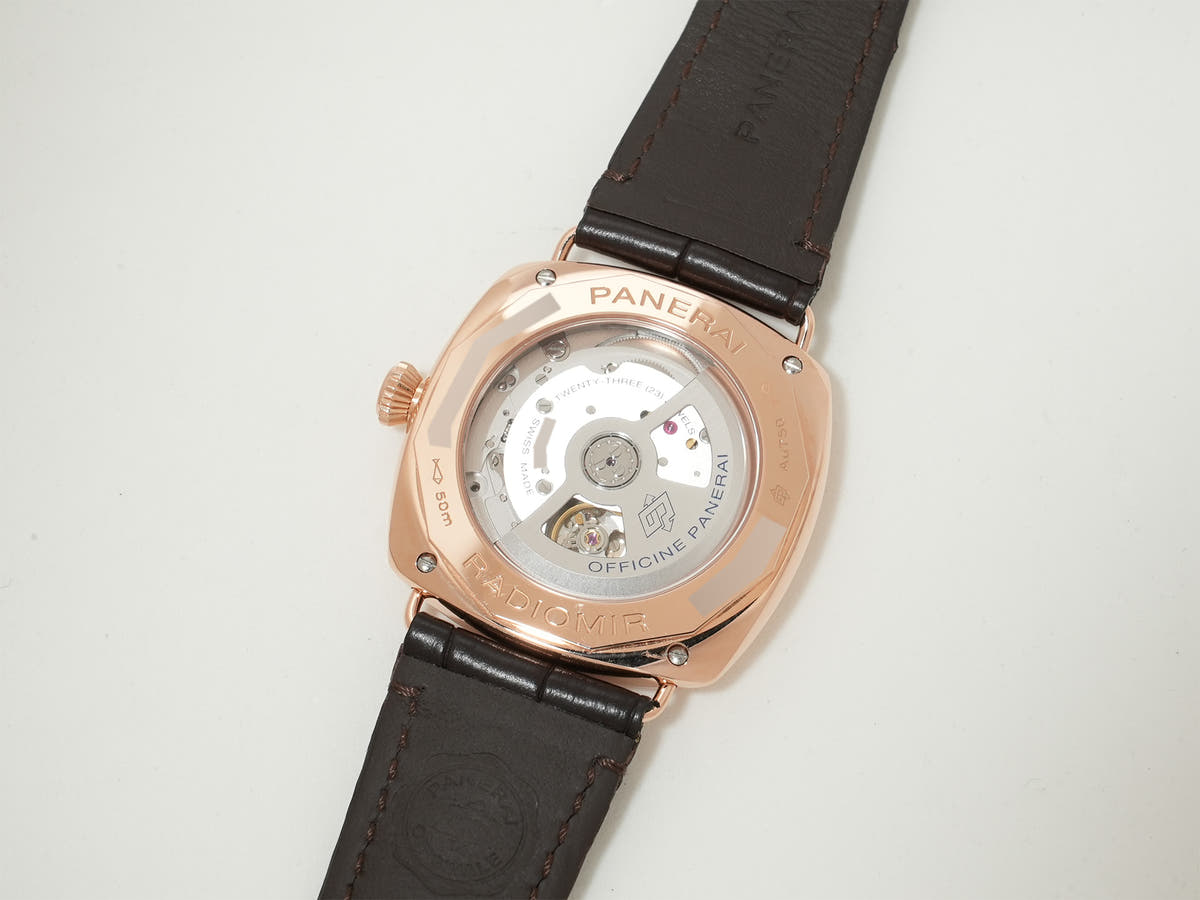パネライ ラジオミール クアランタ ゴールドテック™ Ref.PAM01026 GOLDTECH ホワイト文字盤 美中古 3c3mjffz
