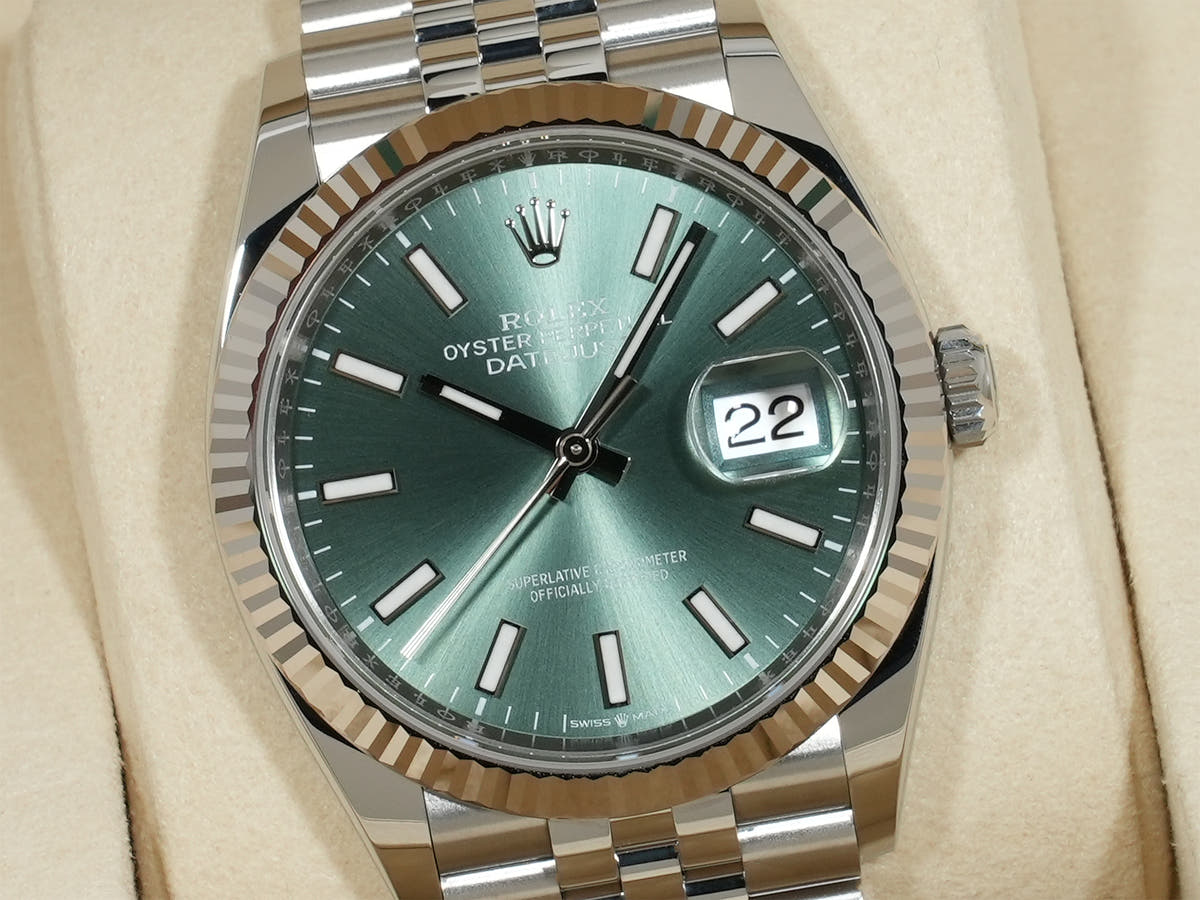 Rolex Datejust 36 Ref.126234 SS/WG Mint Green Dial Jubilee Bracelet Unused rvxc2i3f