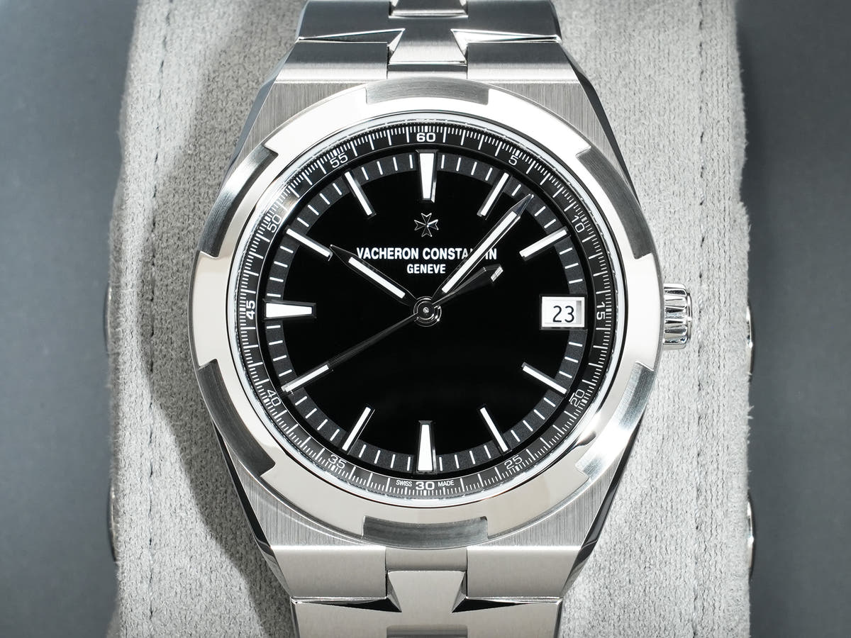 Vacheron Constantin Overseas Automatic Ref.4520V/210A-B483 SS Black Dial Unused 82xdunkd