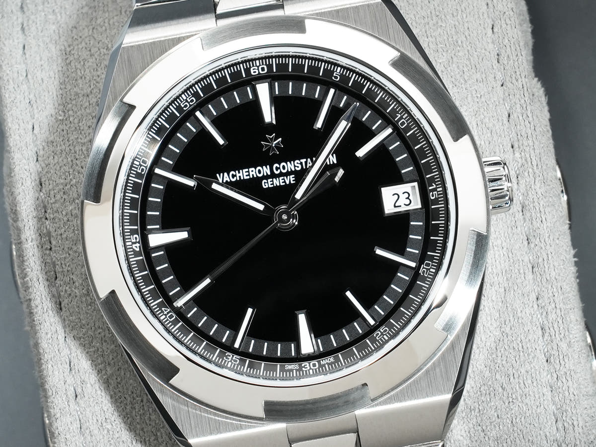 Vacheron Constantin Overseas Automatic Ref.4520V/210A-B483 SS Black Dial Unused 82xdunkd