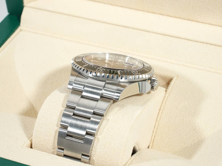 ロレックス シードゥエラー Ref.126600 ステンレススチール ブラック文字盤