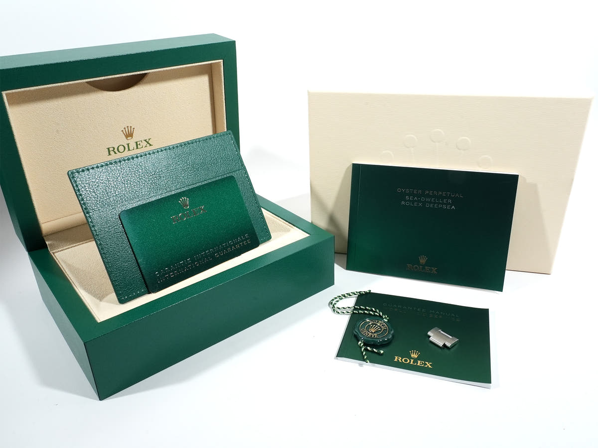 Rolex Sea-Dweller Ref.126600 SS Black Dial Good Condition Used rzreghtm