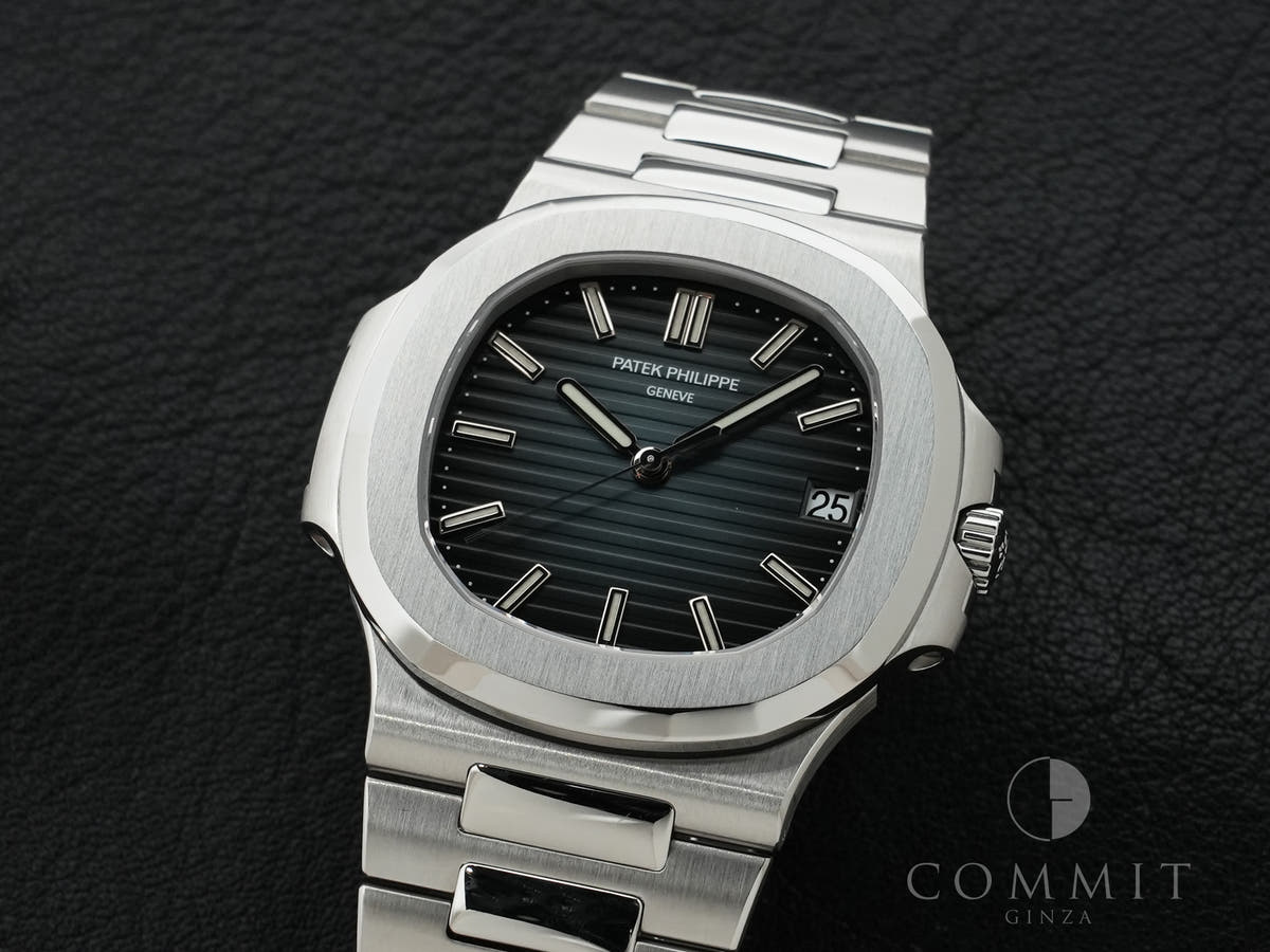 パテックフィリップ ノーチラス Ref.5711/1A-010 SS ブルー文字盤 中古 4o2b8pfr