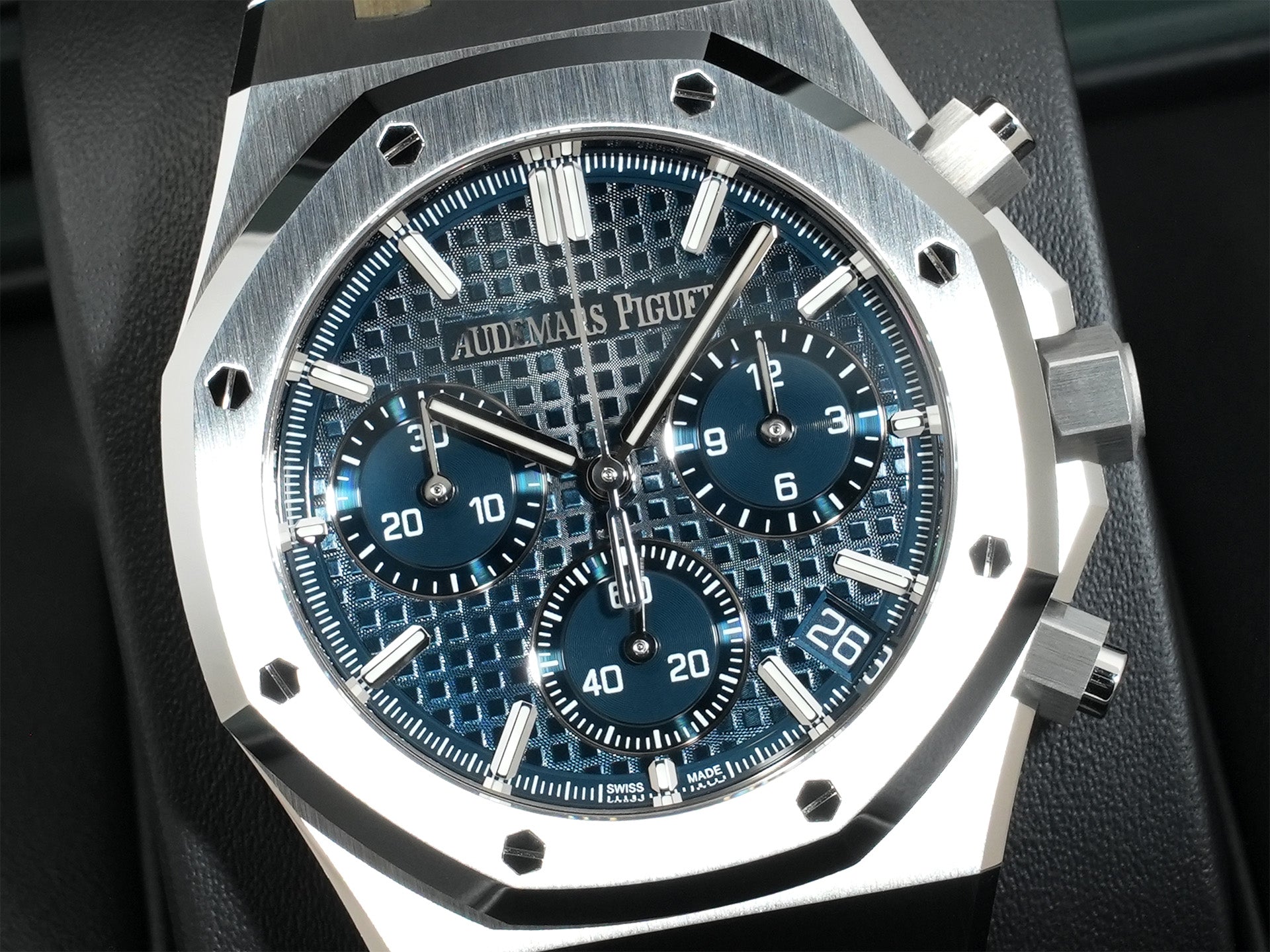 オーデマピゲ ロイヤルオーク クロノグラフ Ref.26240ST.OO.1320ST.05 SS ブルー文字盤 未使用 y2u5ohq4