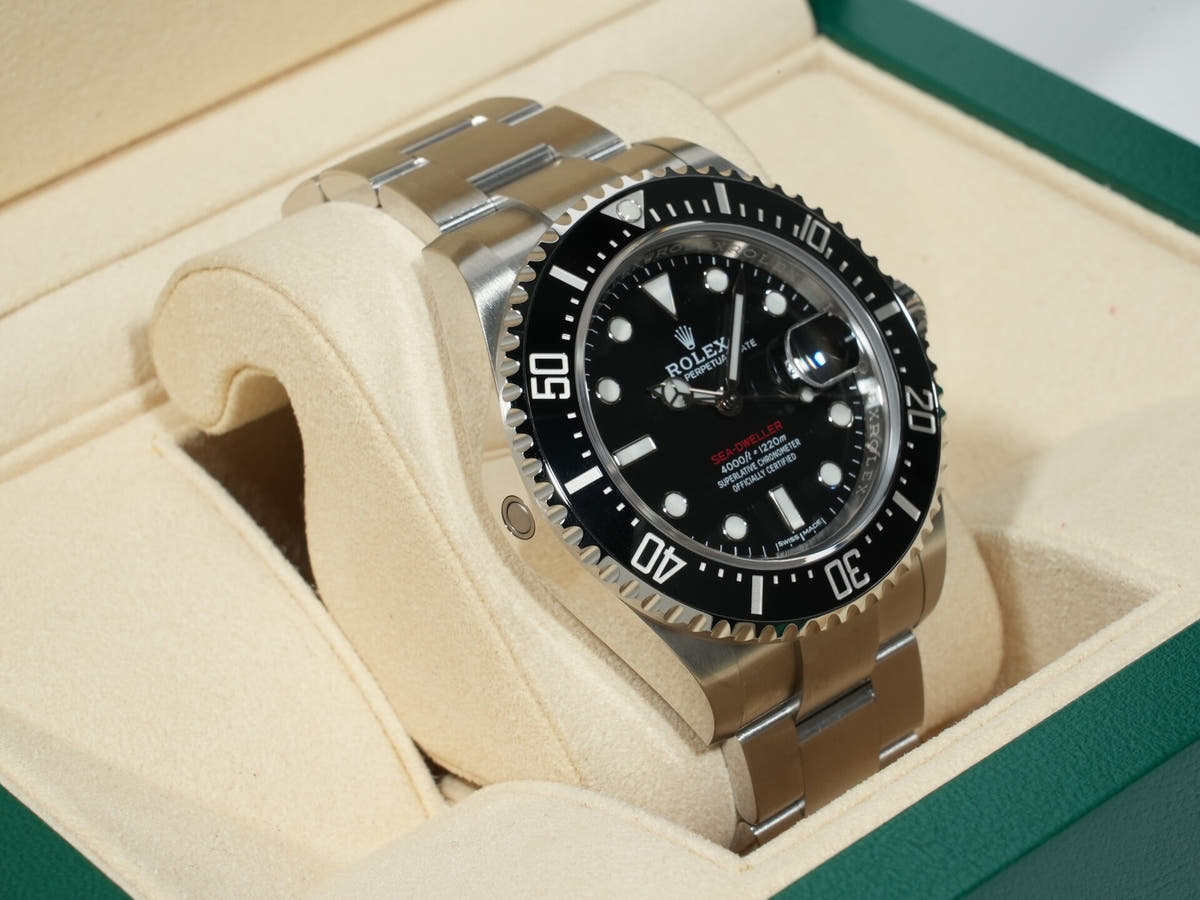ロレックス シードゥエラー Ref.126600 SS ブラック文字盤 美品 vzz2dhrp