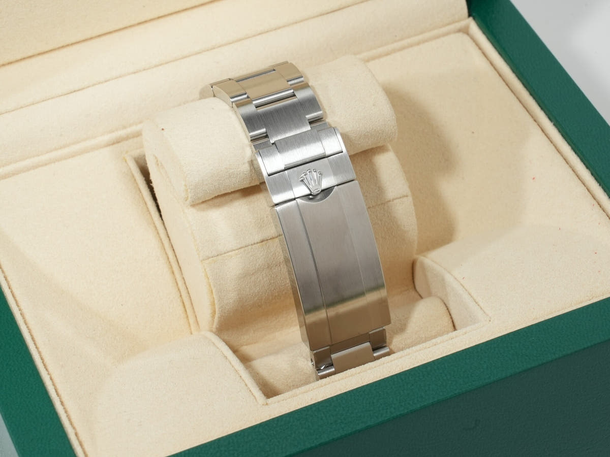 ロレックス シードゥエラー Ref.126600 SS ブラック文字盤 美品 vzz2dhrp