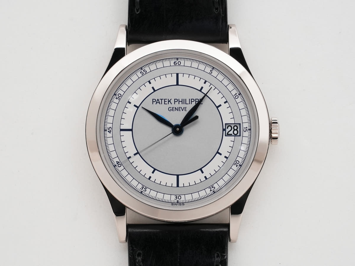 パテックフィリップ カラトラバ Ref.5296G-001 18KWG シルバー文字盤 中古 6b4gkaea