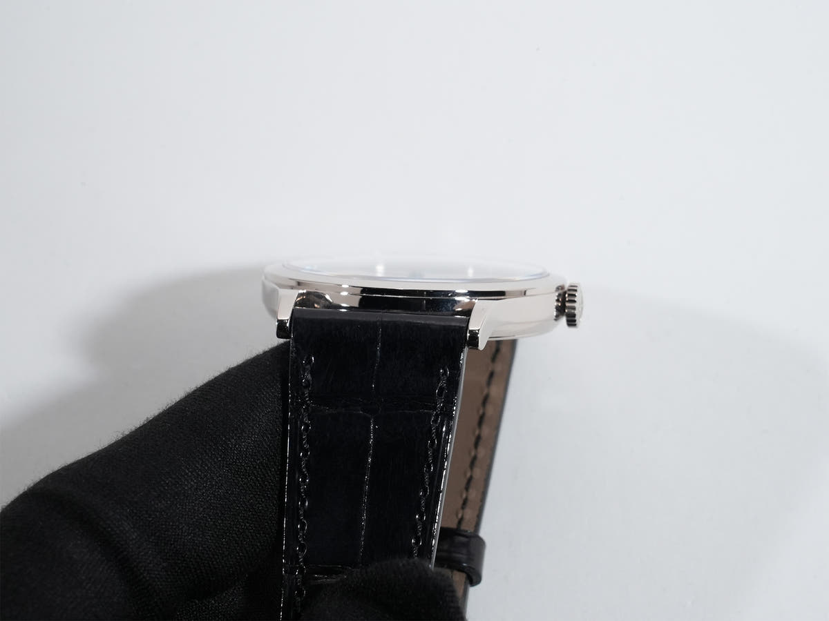 パテックフィリップ カラトラバ Ref.5296G-001 18KWG シルバー文字盤 中古 6b4gkaea