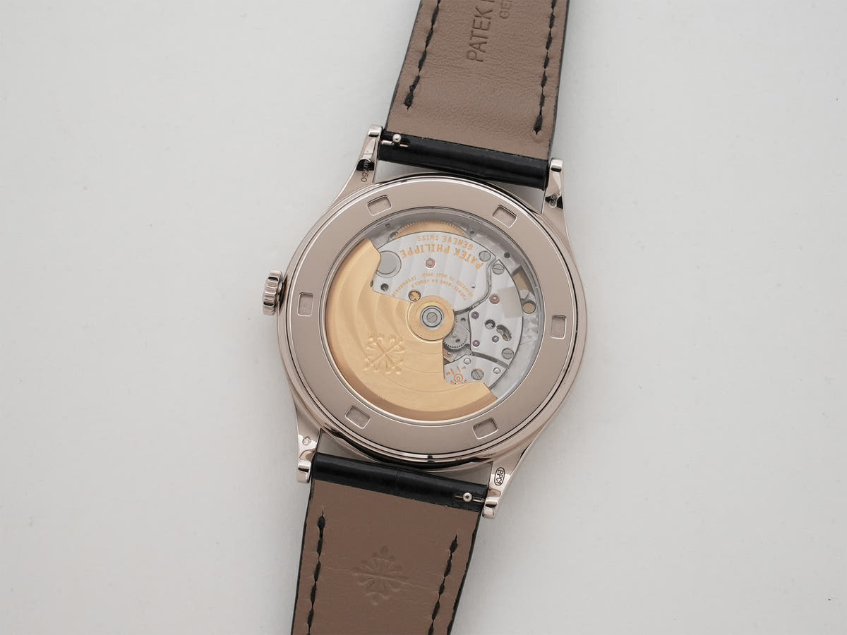 パテックフィリップ カラトラバ Ref.5296G-001 18KWG シルバー文字盤 中古 6b4gkaea