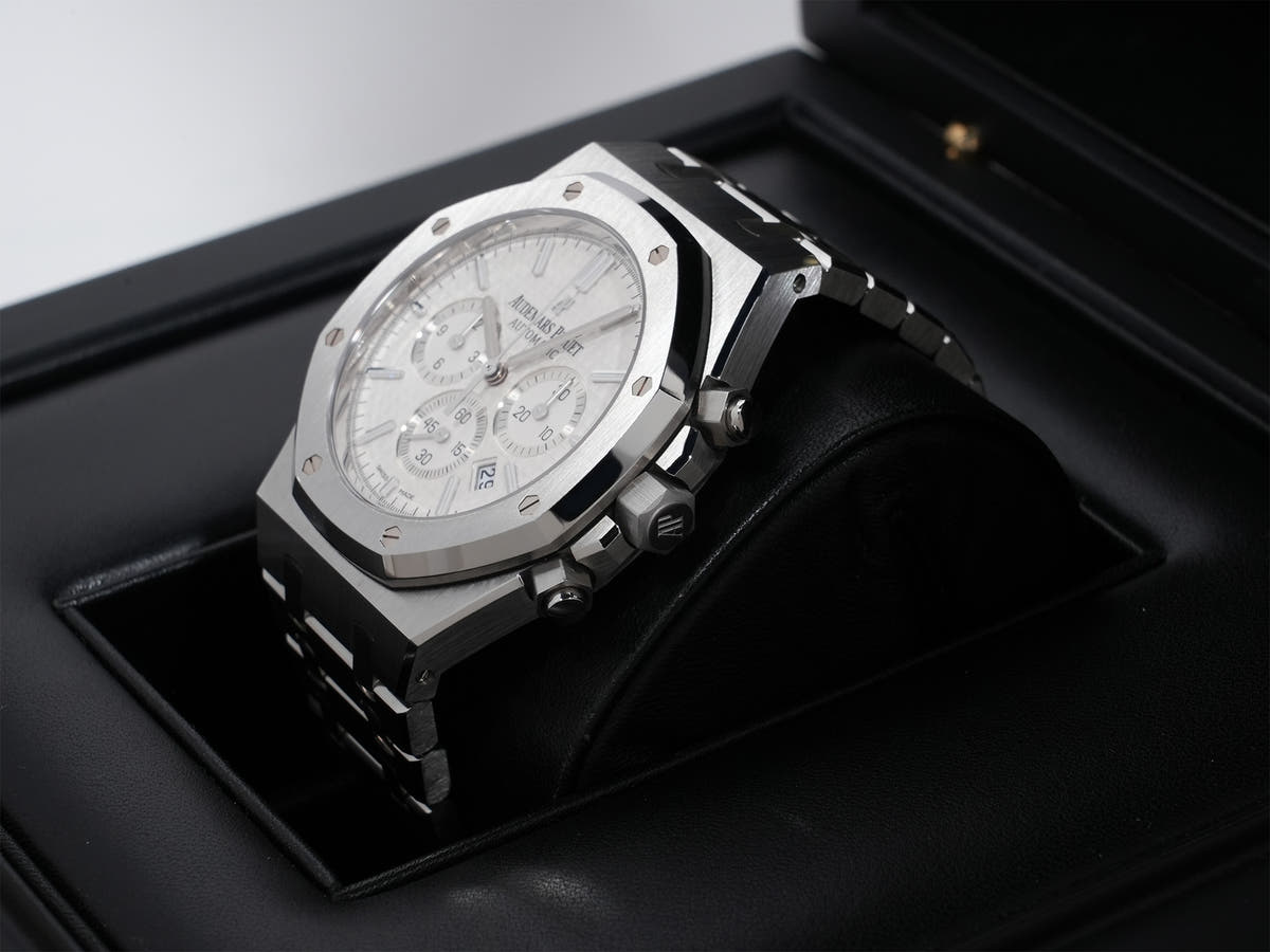 オーデマピゲ ロイヤルオーク クロノグラフ Ref.26320ST.OO.1220ST.02 SS シルバー文字盤 美中古 prdiw6fj