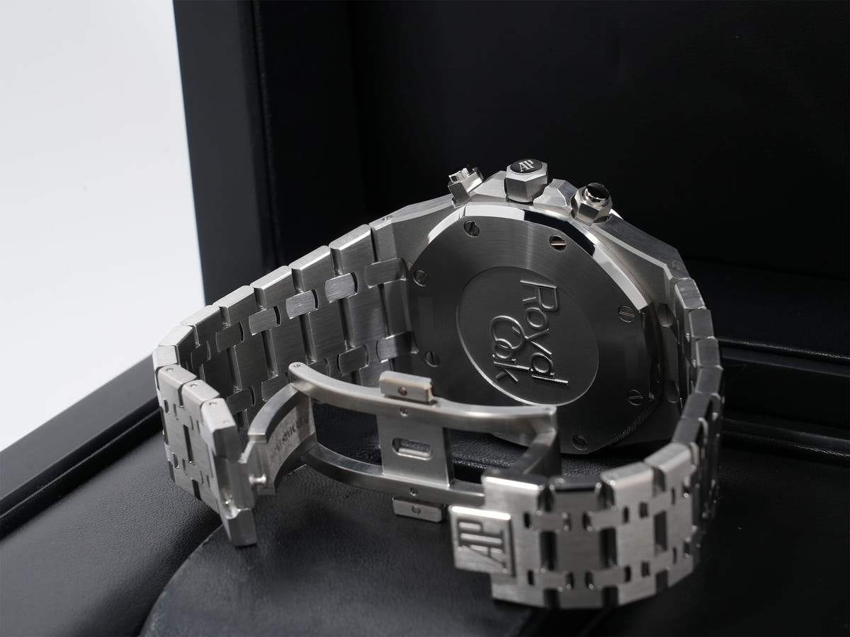 オーデマピゲ ロイヤルオーク クロノグラフ Ref.26320ST.OO.1220ST.02 SS シルバー文字盤 美中古 prdiw6fj
