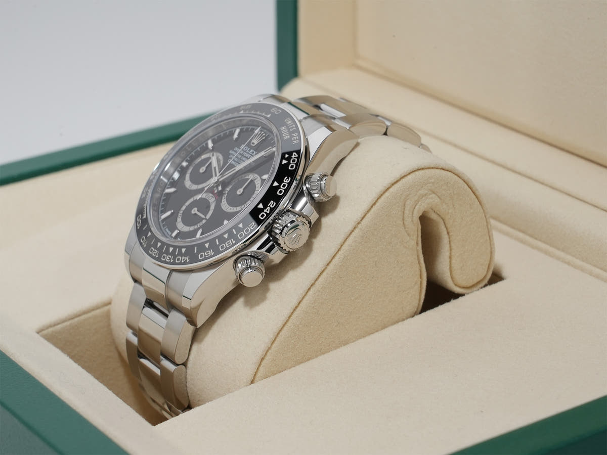 ロレックス デイトナ Ref.126500LN SS ブラック文字盤 未使用 owjiku32