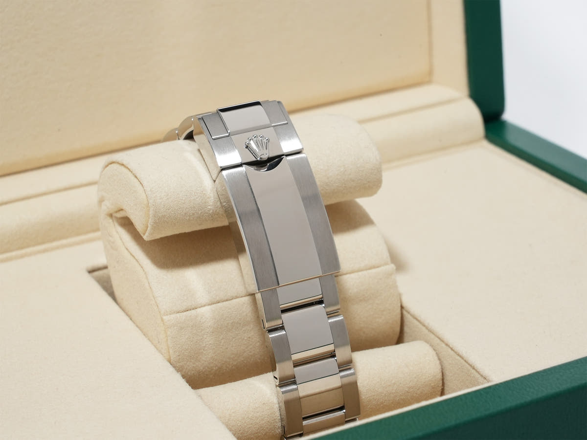 ロレックス デイトナ Ref.126500LN SS ブラック文字盤 未使用 owjiku32