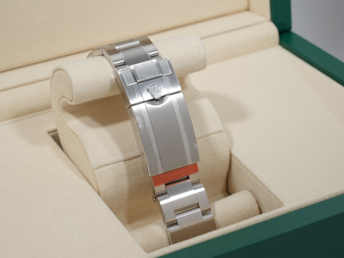 ロレックス エクスプローラー40 Ref.224270 SS ブラック文字盤 未使用 kcm7xynu