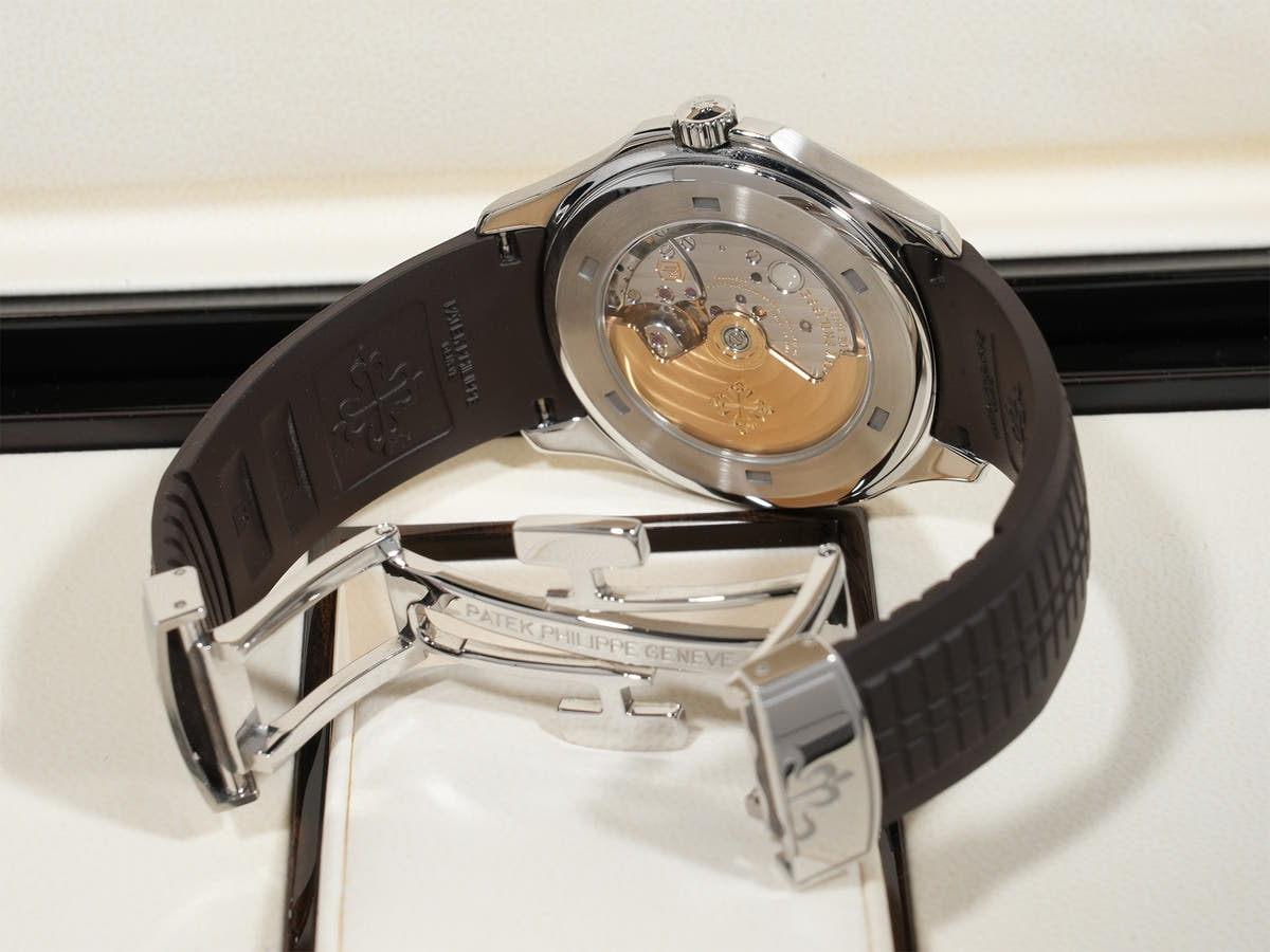 パテックフィリップ アクアノート エクストララージ Ref.5167/1A-001 SS ブラック文字盤 中古 opy5q2df