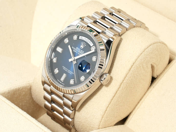 Rolex Day-Date 36 Ref.128239A 18KWG Blue Ombre Dial Good Condition Used f8vviomc