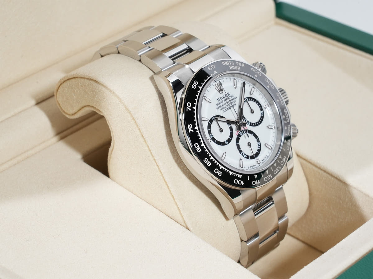 ロレックス デイトナ Ref.126500LN SS ホワイト文字盤 未使用 iaafueke