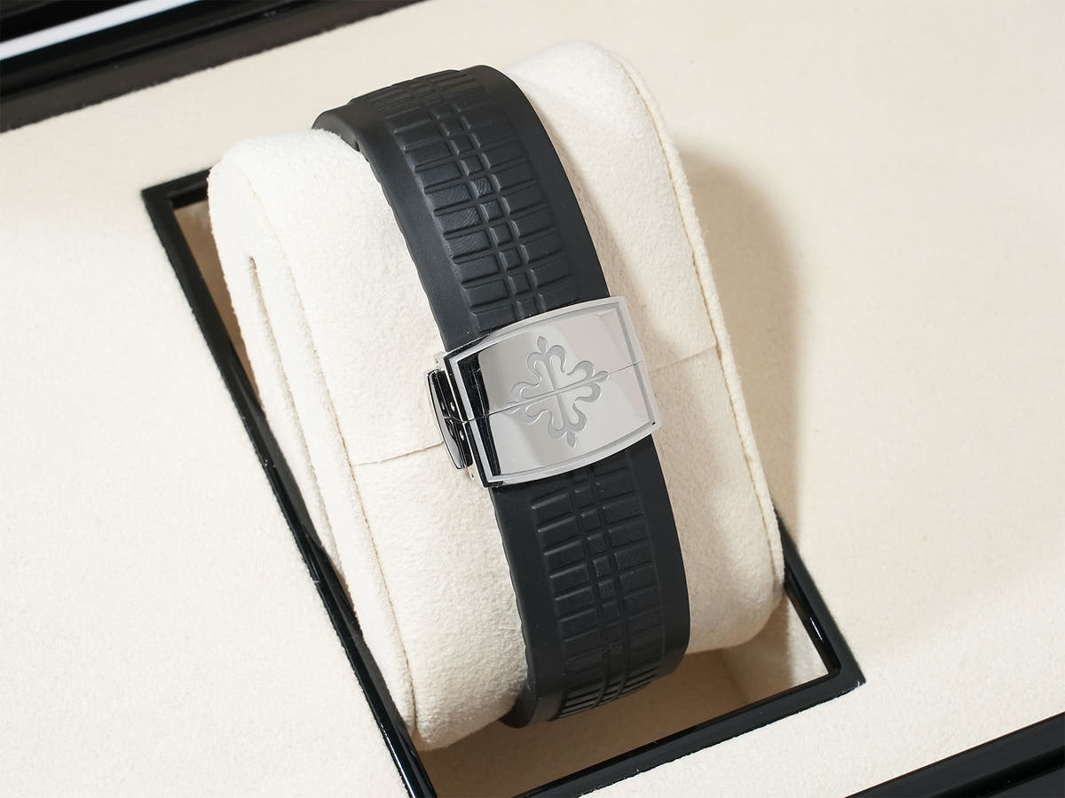パテックフィリップ アクアノート トラベルタイム Ref.5164A-001 SS ブラック文字盤 中古 qy2qr8xz