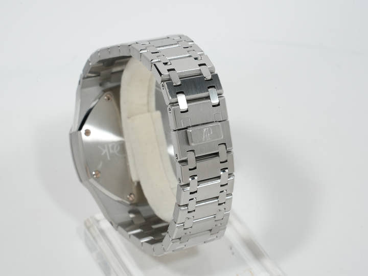 オーデマピゲ ロイヤルオーク クロノグラフ Ref.26300ST.OO.1110ST.03 ステンレススチール ダークブルー文字盤