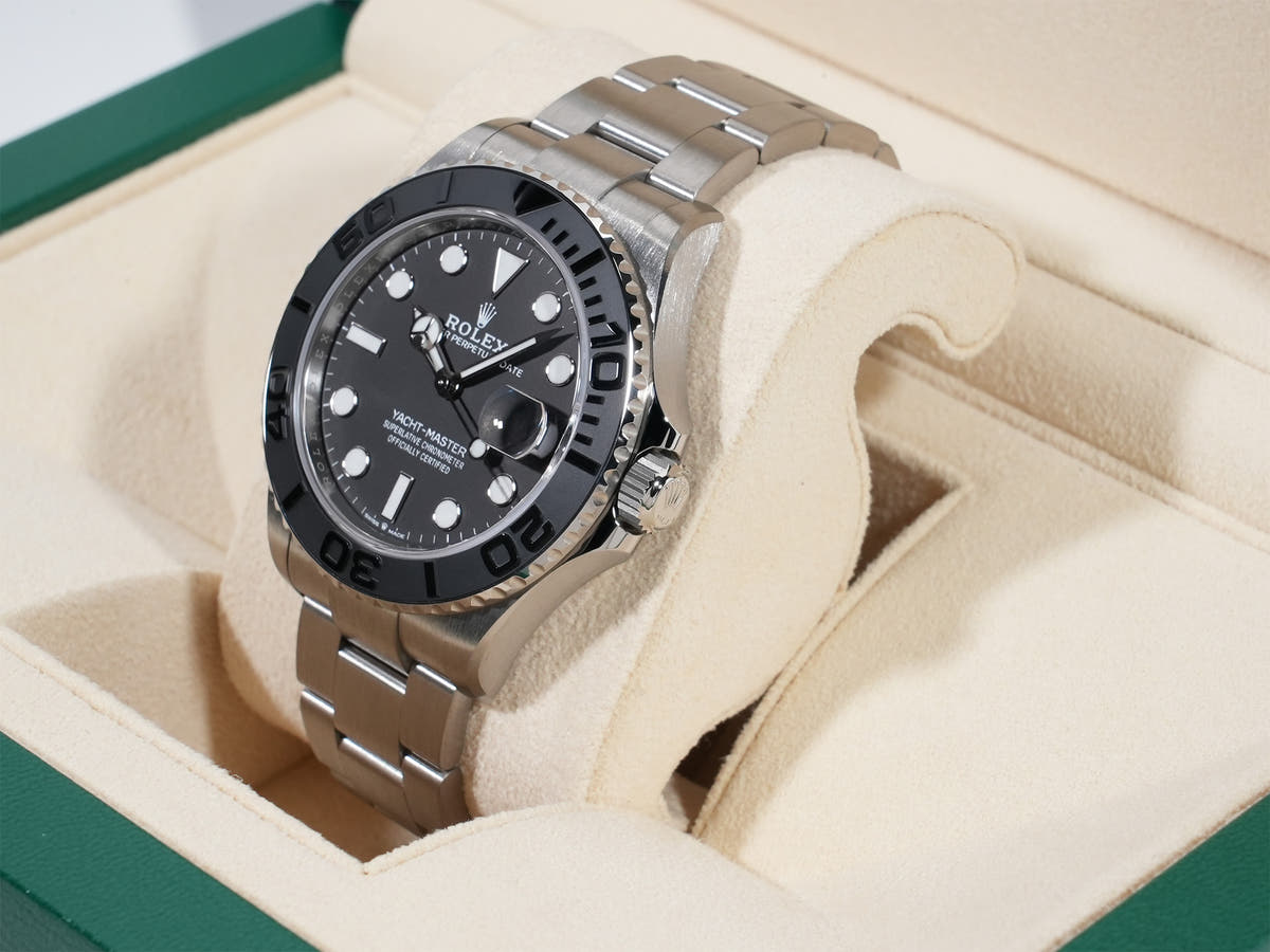 ロレックス ヨットマスター42 Ref.226627 RLX TI ブラック文字盤 未使用 oah2qwc8