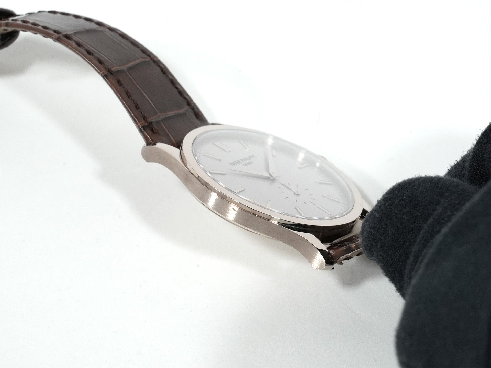 パテックフィリップ カラトラバ Ref.5196G-001 18KWG シルバー文字盤 中古 k32h6w24