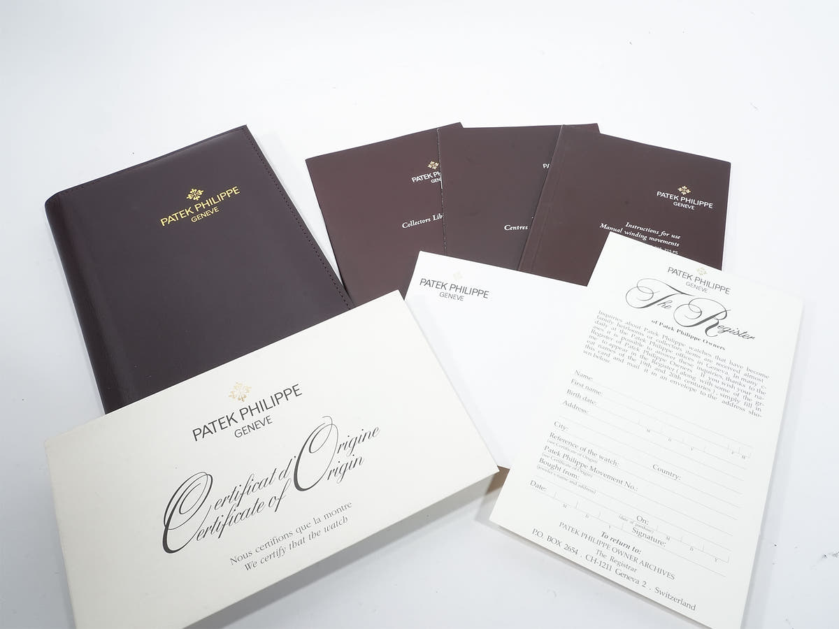 Patek Philippe Calatrava Ref.5022P-012 PT White Dial Used j559nfz7