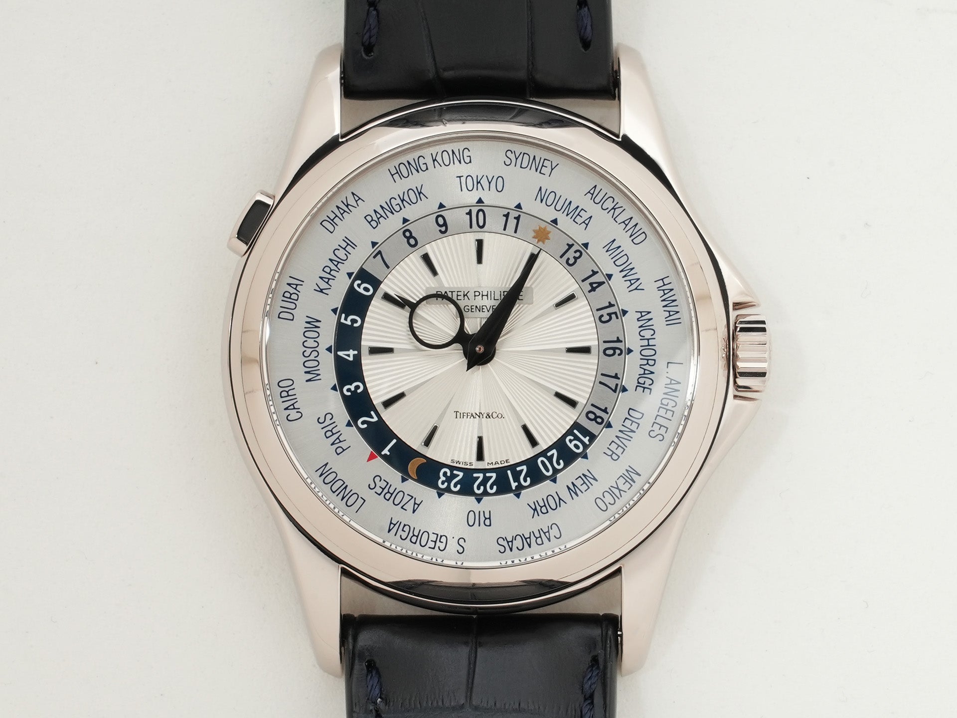 パテックフィリップ ワールドタイム TIFFANY&CO. Ref.5130G-001 18KWG シルバー文字盤 美品 frsmnbr3