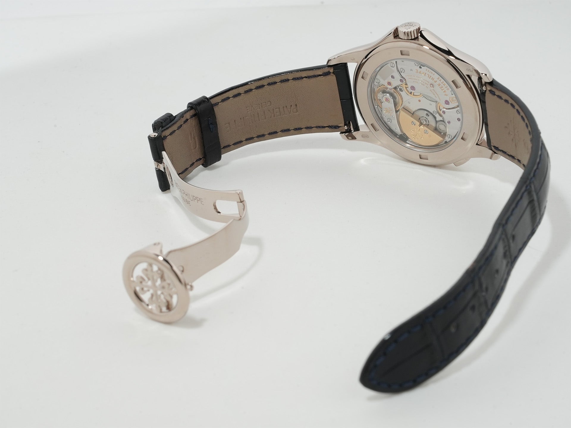 パテックフィリップ ワールドタイム TIFFANY&CO. Ref.5130G-001 18KWG シルバー文字盤 美品 frsmnbr3