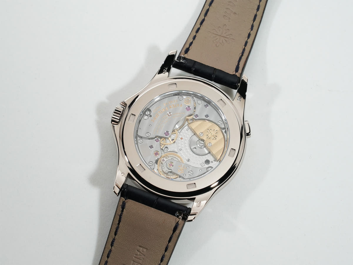 パテックフィリップ ワールドタイム TIFFANY&CO. Ref.5130G-001 18KWG シルバー文字盤 美品 frsmnbr3
