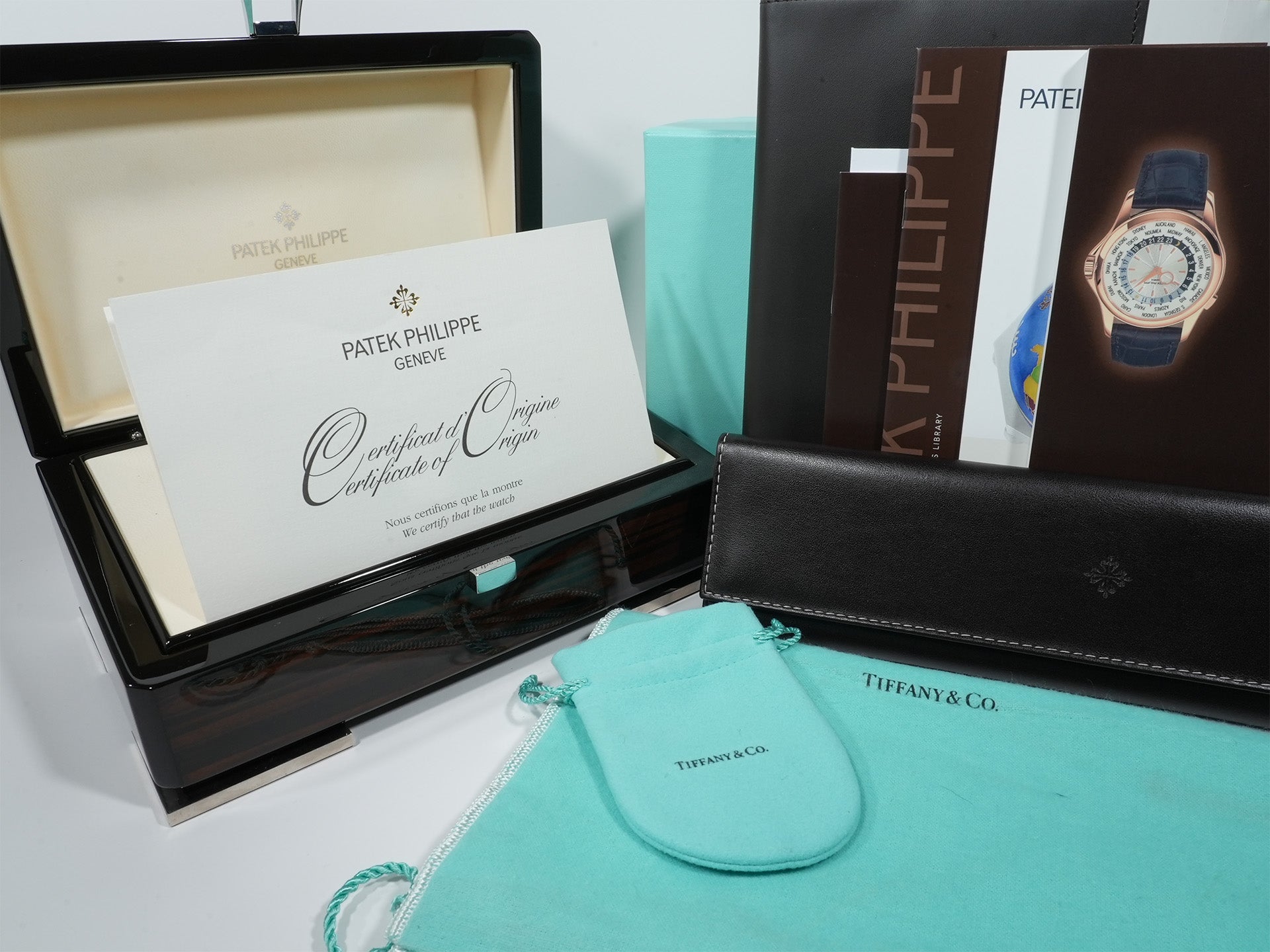 パテックフィリップ ワールドタイム TIFFANY&CO. Ref.5130G-001 18KWG シルバー文字盤 美品 frsmnbr3
