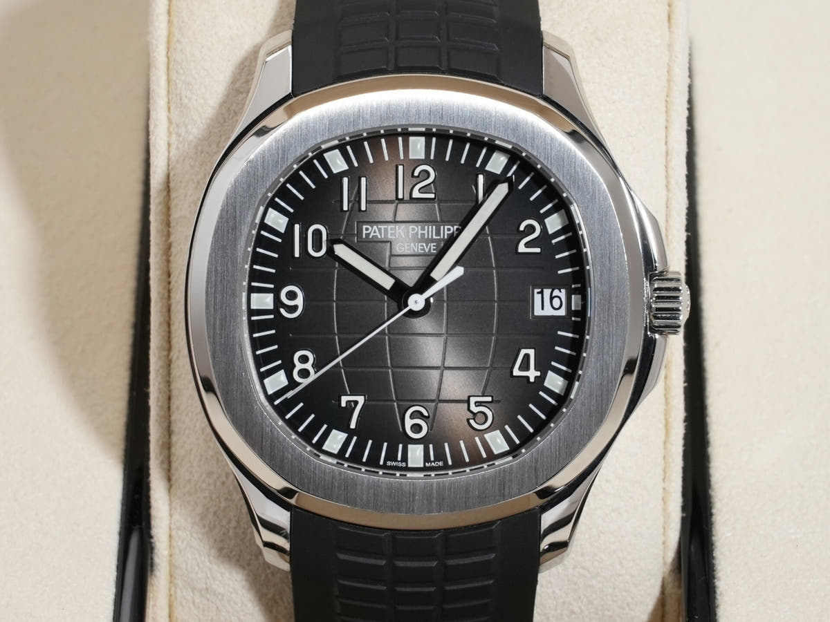 パテックフィリップ アクアノート Ref.5167A-001 SS ブラック文字盤 中古 56m7wrva