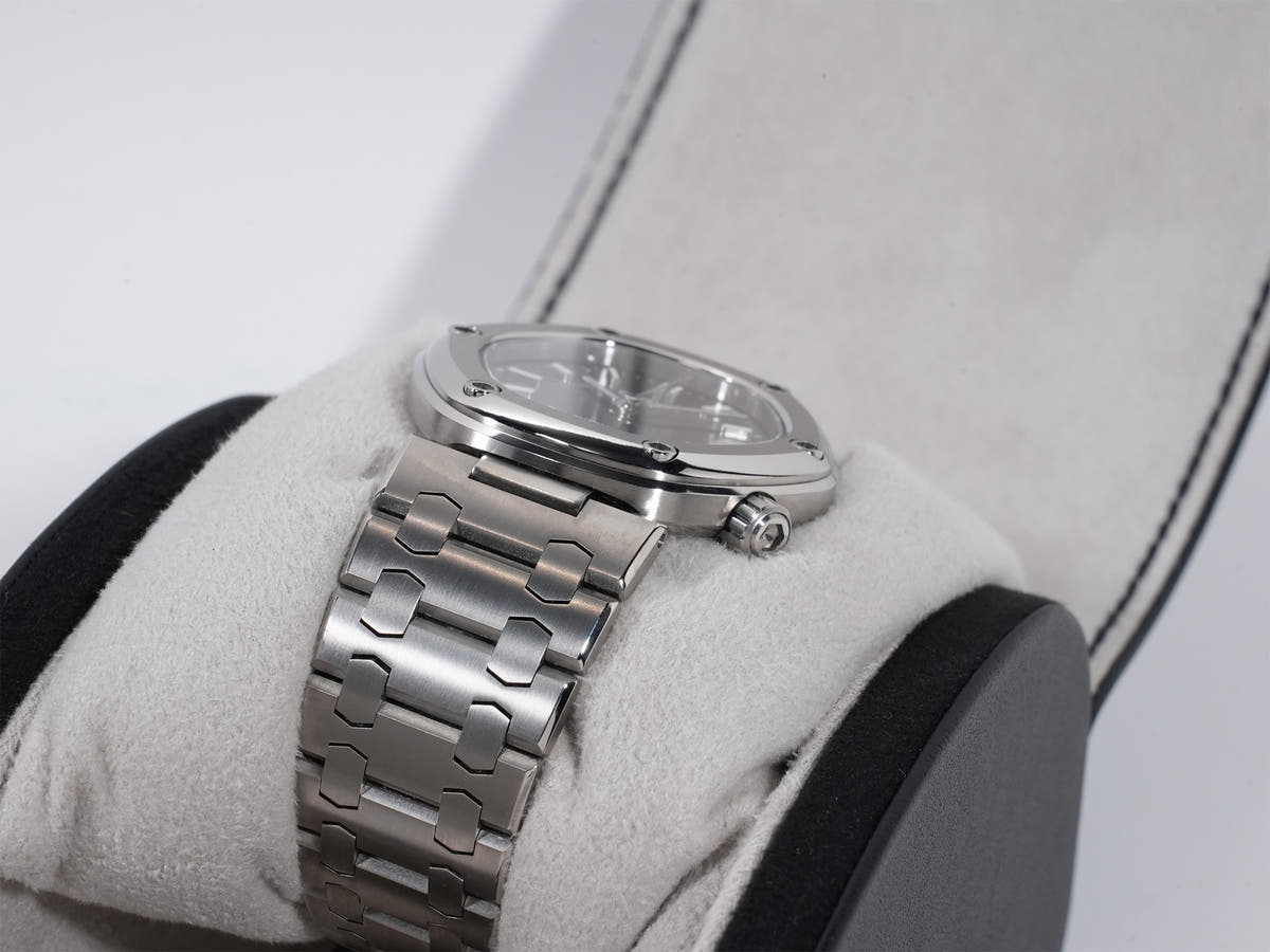 Seiko Credor Locomotive Ref.GCCR999 TI Black Dial Used ewtxrteg