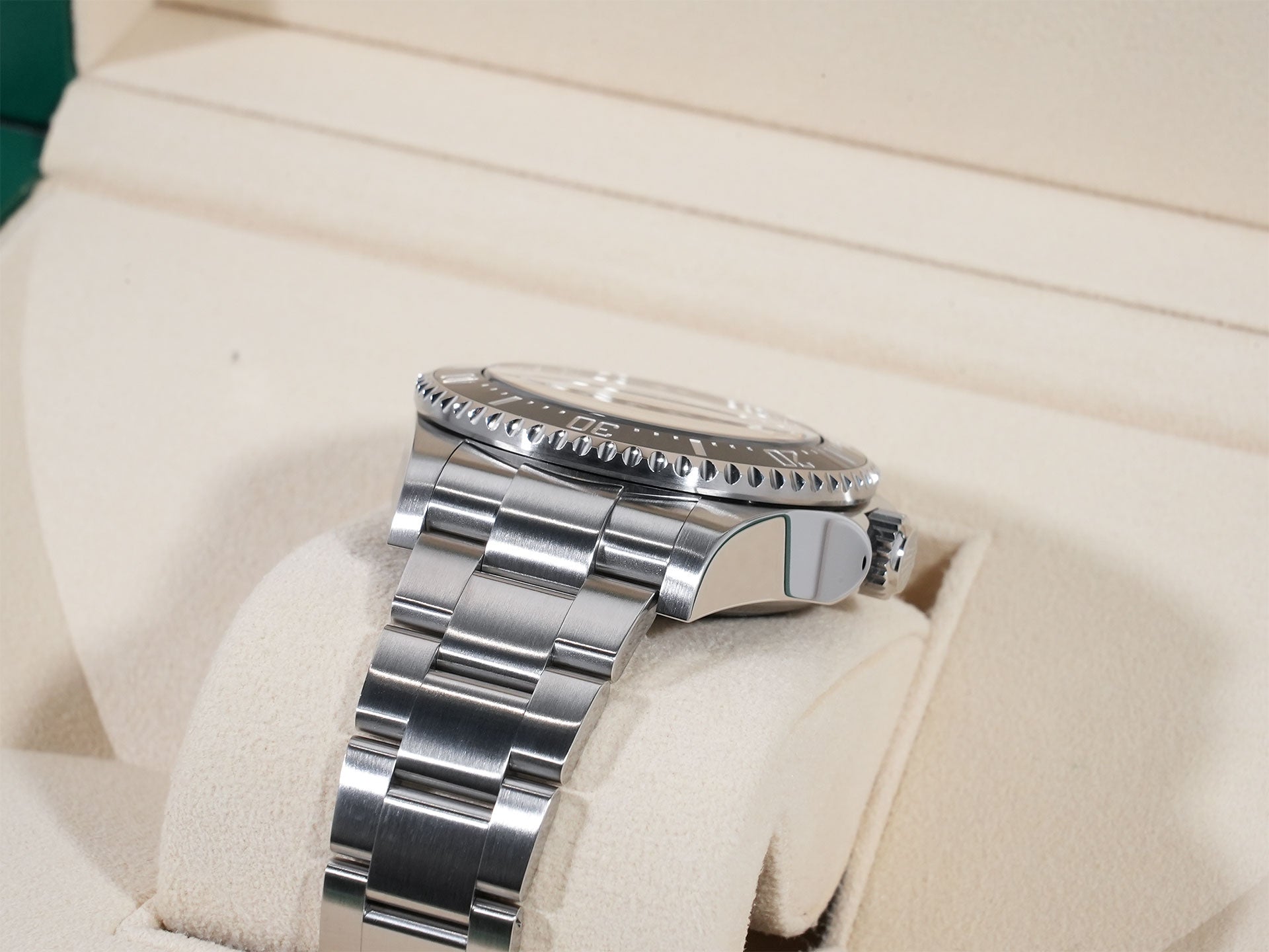 ロレックス シードゥエラー ディープシー Ref.136660 SS D-BLUE文字盤 美中古 wpjyvcf5
