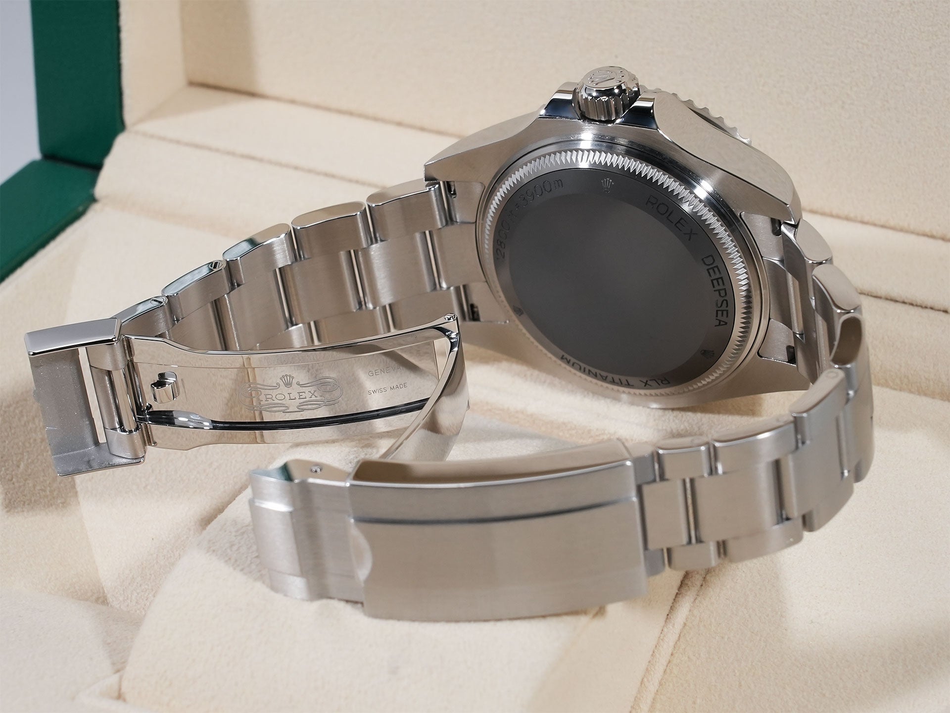 ロレックス シードゥエラー ディープシー Ref.136660 SS D-BLUE文字盤 美中古 wpjyvcf5