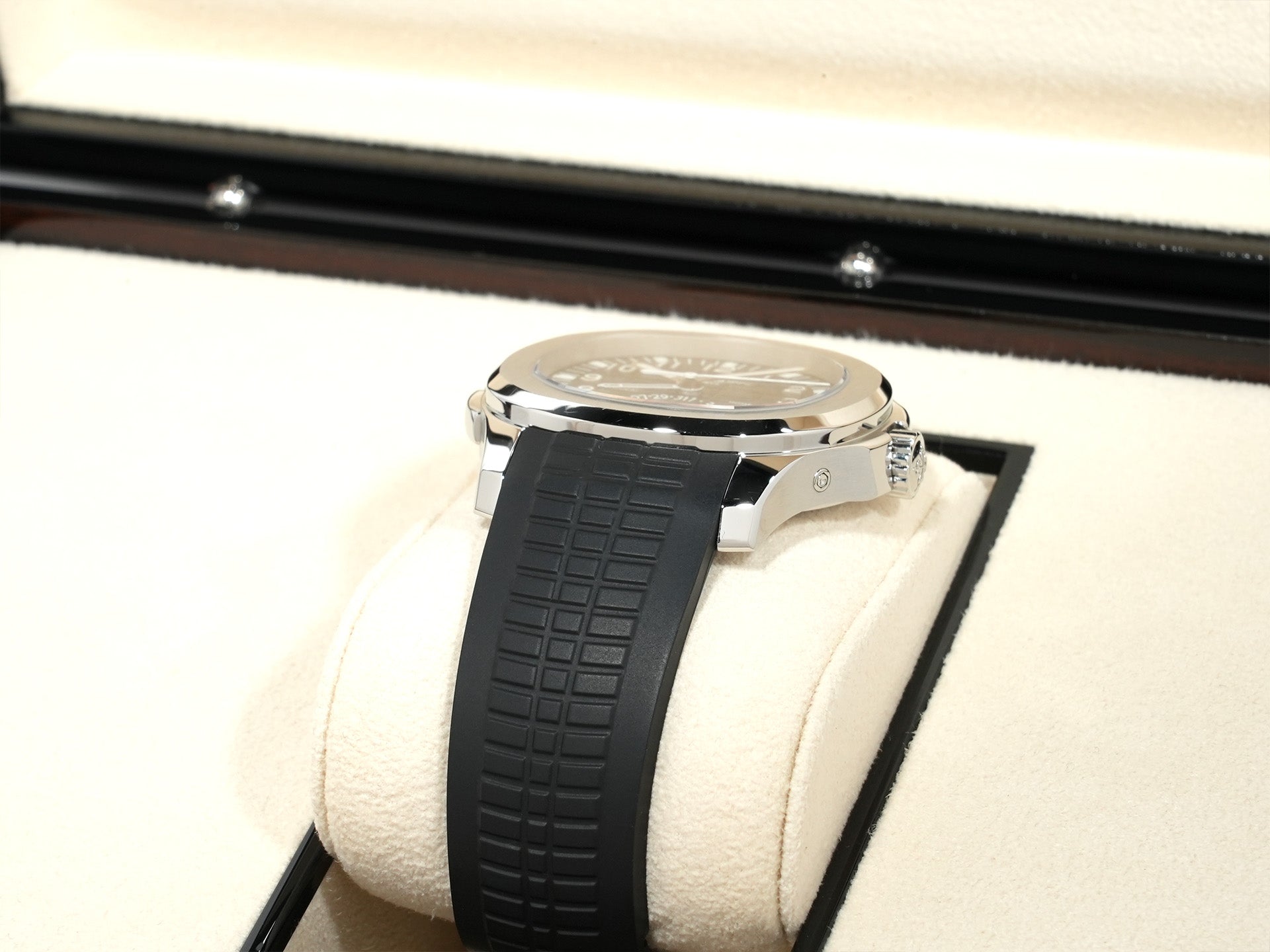 パテックフィリップ アクアノート トラベルタイム Ref.5164A-001 SS ブラック文字盤 美中古 rqm759zb