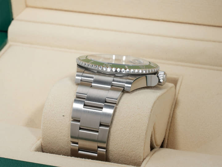 ロレックス サブマリーナー デイト Ref.126610LV ステンレススチール ブラック文字盤