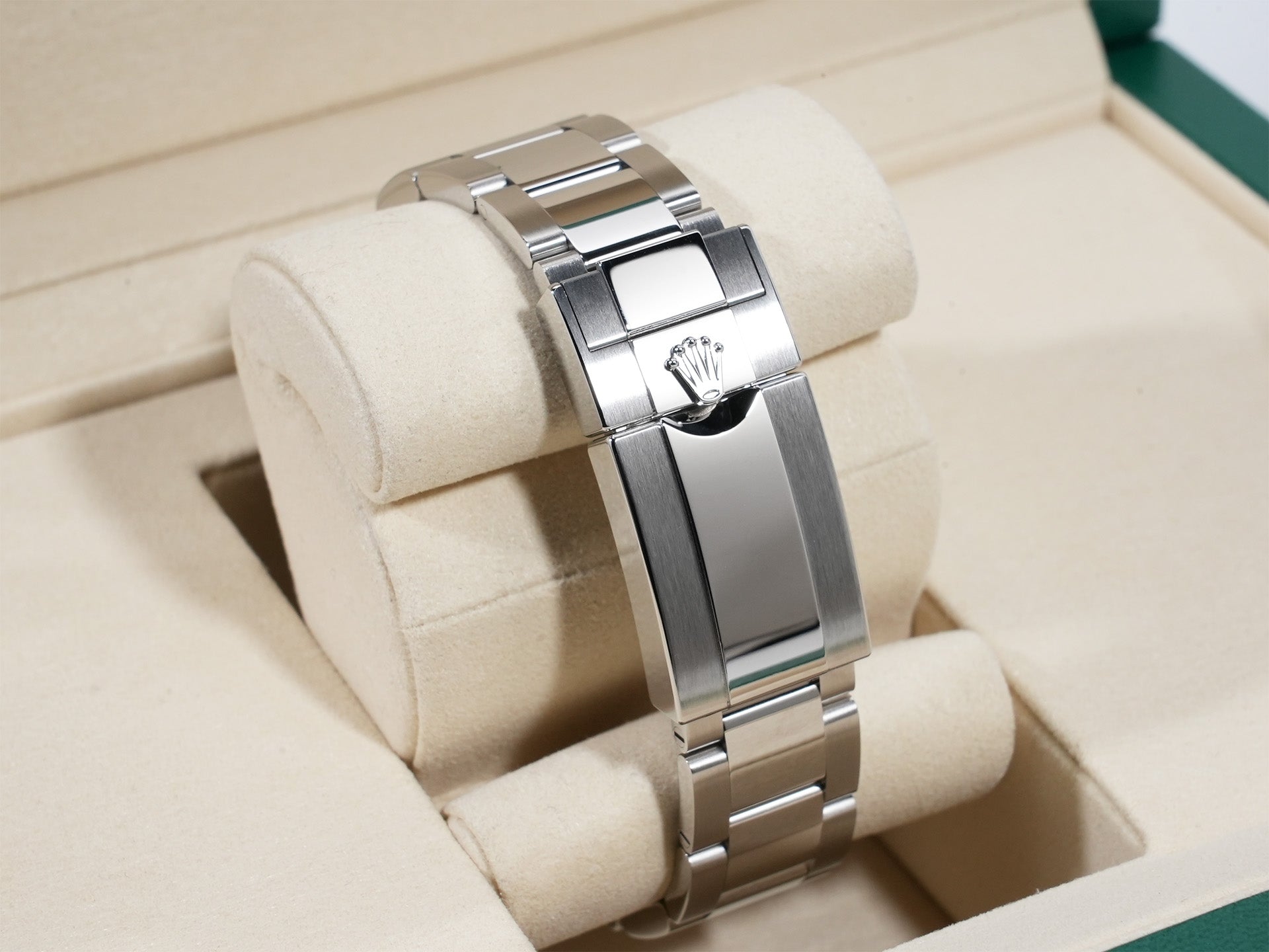 Rolex GMT Master II Ref.126710GRNR SS Black Dial Oyster Bracelet Unused h49jb68f