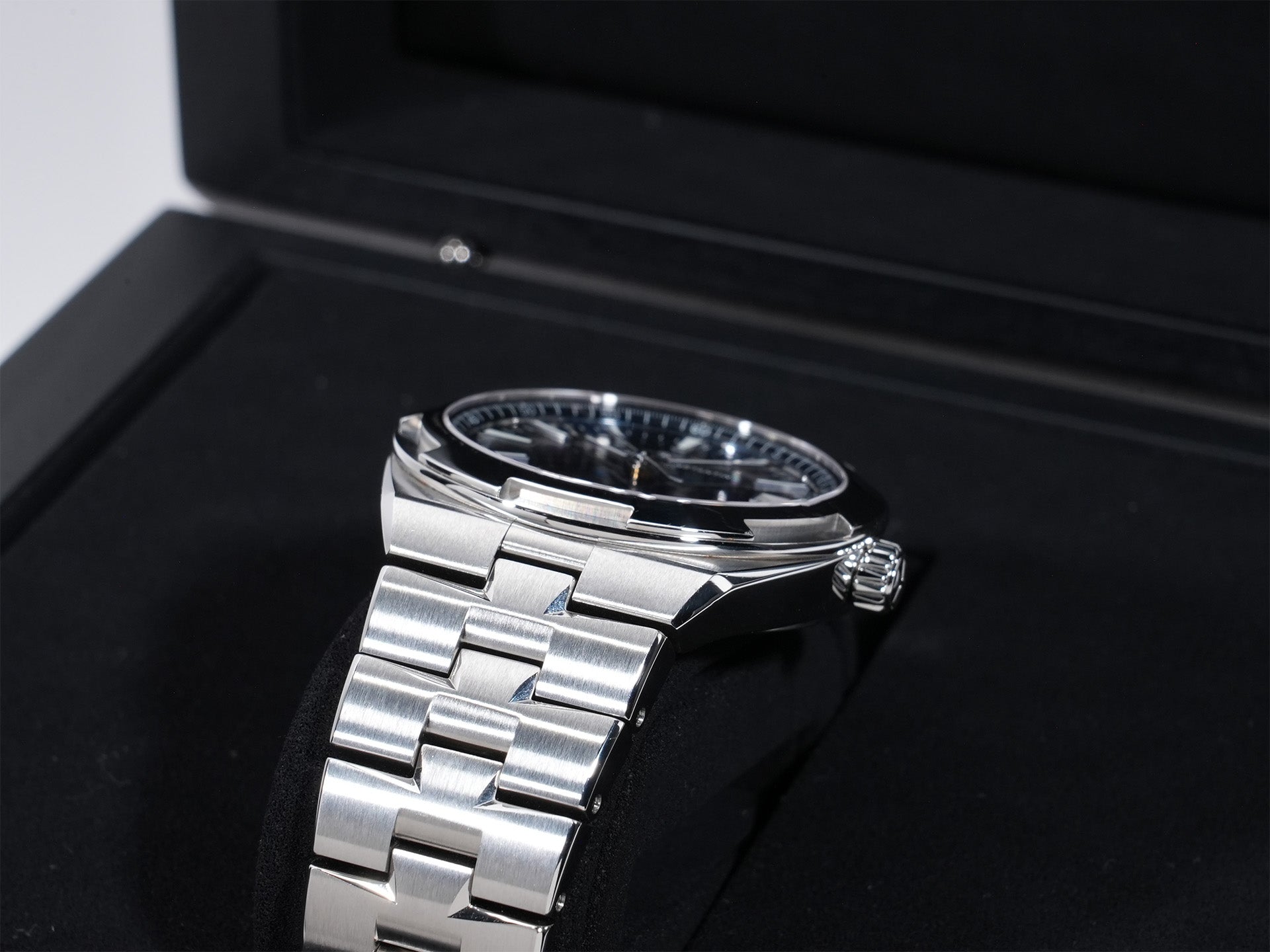 ヴァシュロンコンスタンタン オーヴァーシーズ Ref.4500V/110A-B128 SS ブルー文字盤 中古 qwep4ffe