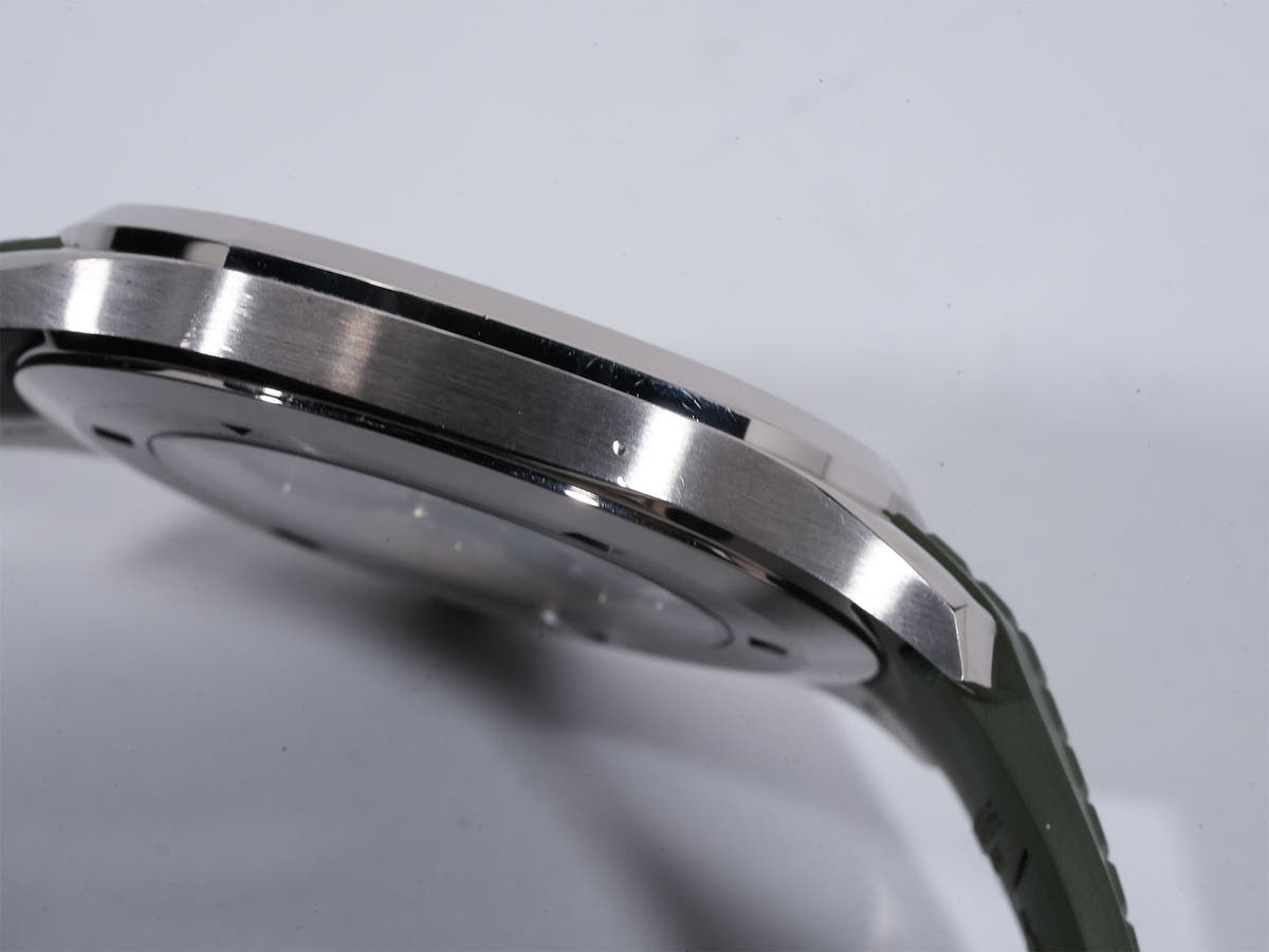 パテックフィリップ アクアノート Ref.5168G-010 18KWG カーキグリーン文字盤 中古 mdo6v9wi