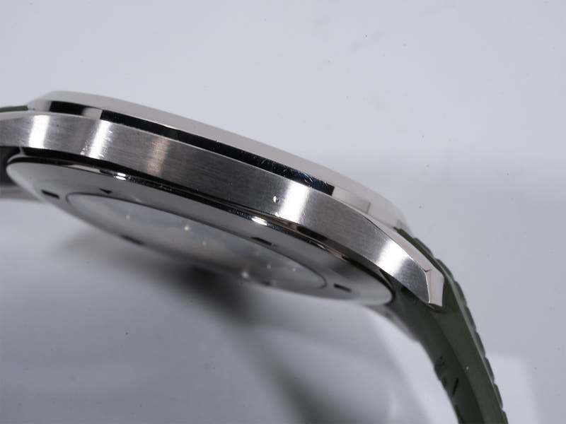 パテックフィリップ アクアノート Ref.5168G-010 18KWG カーキグリーン文字盤 中古 mdo6v9wi